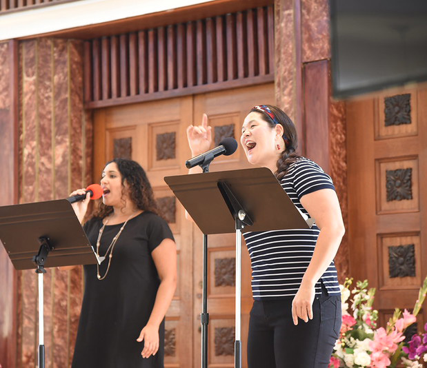 Worship singing at Washington DC church
